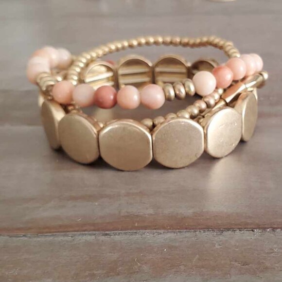 Universal Thread Jewelry - Stack of 4 Gold Beads and Pearl Stretch Elastic Boho Bracelets